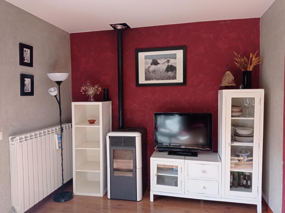 Appartement Vivienda Isabel à Sesué Extérieur photo